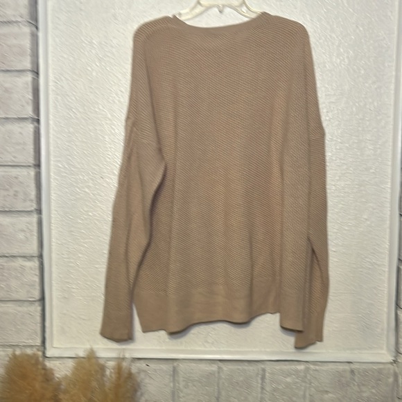 Peyton Primrose cream colored and sweater size 2X - Picture 5 of 7